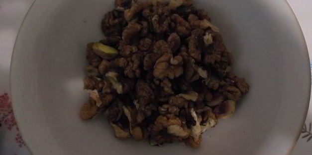 хлеб-гармошка с ореховой начинкой пахлава