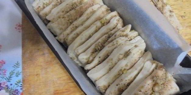 хлеб-гармошка с ореховой начинкой пахлава