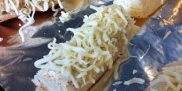 хлеб с чесноком и сыром