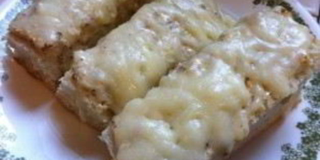 хлеб с чесноком и сыром
