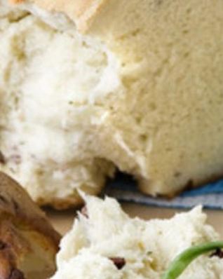 Хлеб с творогом и пепперони в духовке