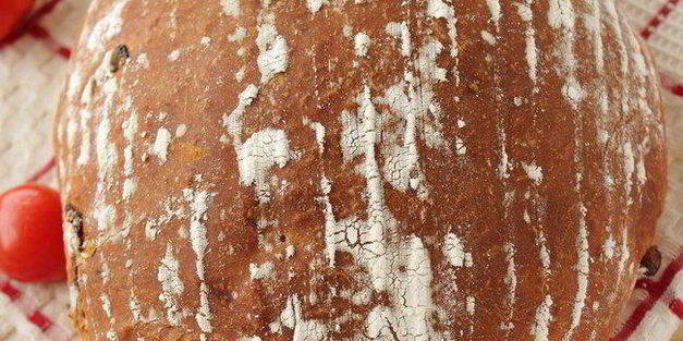 хлеб с вялеными помидорами