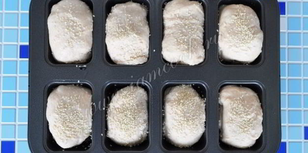 клюквенный хлеб с кунжутом