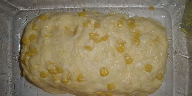 кукурузный хлеб с зернами