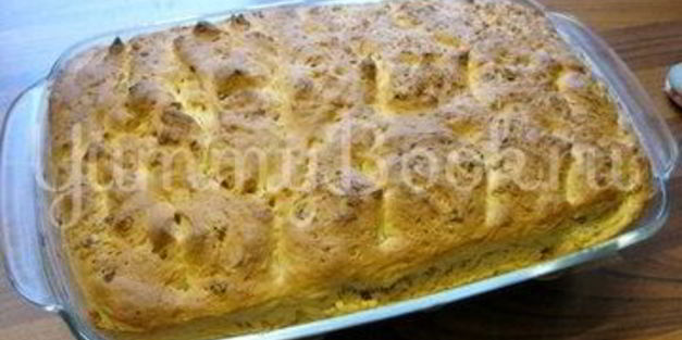 луковый хлеб с беконом