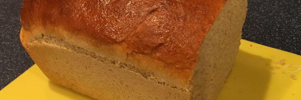 Простой хлеб с цельнозерновой мукой