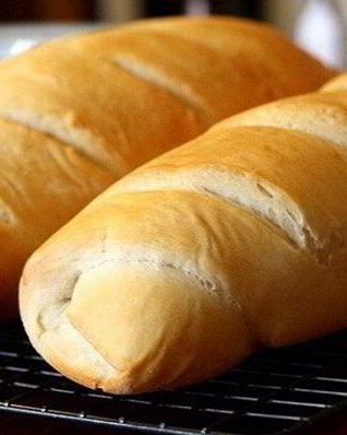 Пышные батоны на кефире