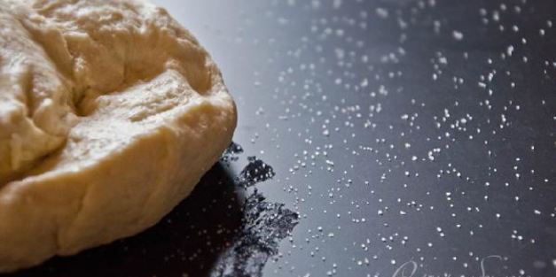 сладкий итальянский хлеб с виноградом