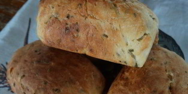 сметанный хлебушек с зелёным луком