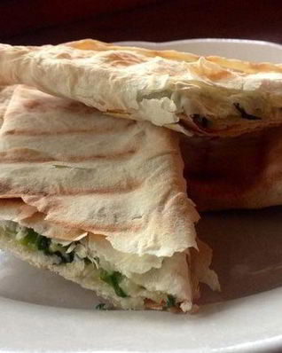 Лаваш с сыром и зеленью