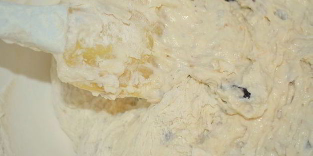 бездрожжевая кефирная лепешка с фундуком и черносливом