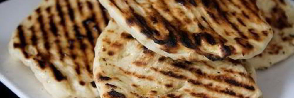 Чесночные лепешки наан