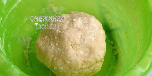 домашние творожные лепешки с мясом, овощами и сыром