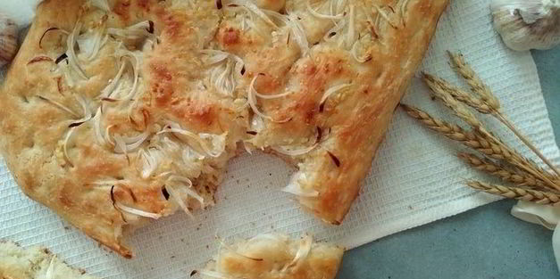 фокачча чиполлино