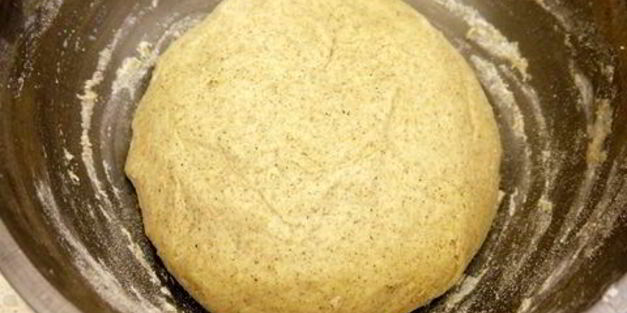 фокачча из гречневой муки с персиками