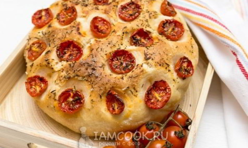 Рецепт фокачча с черри и прованскими травами