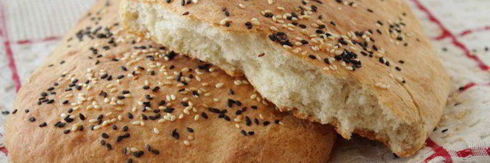 Лепешка с кунжутом