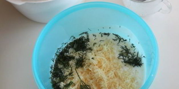 лепешки на кефире с сыром и зеленью