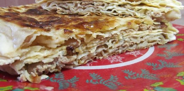 лепешки с фаршем на сковороде