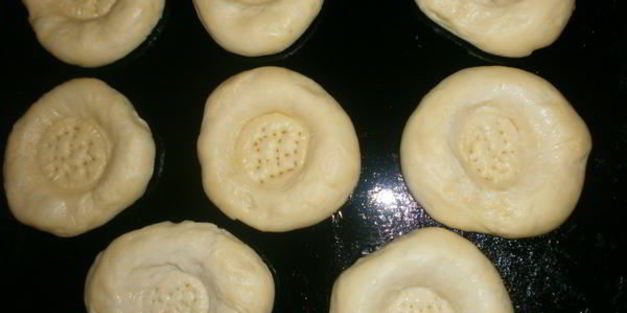 лепешки с луком и маком