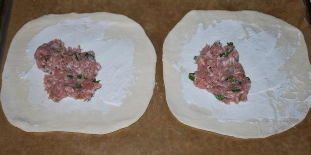 лепешки с сыром и фаршем