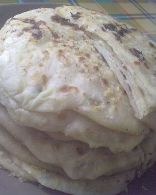 Лепешки с творогом, адыгейским сыром и картофелем