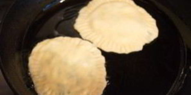 лепешки с творогом и зеленью