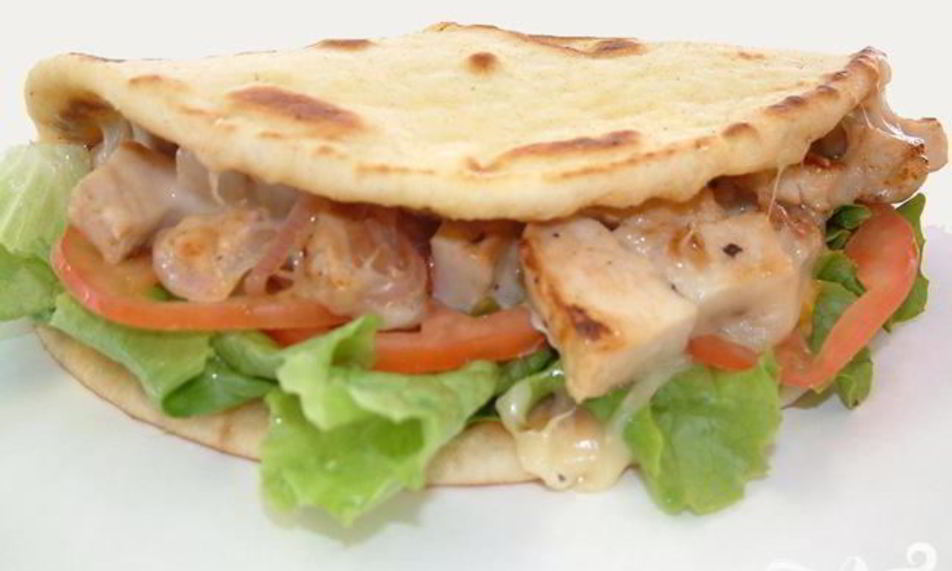 Рецепт пита с курицей и дзадзики