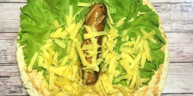 сосиски в лепешках