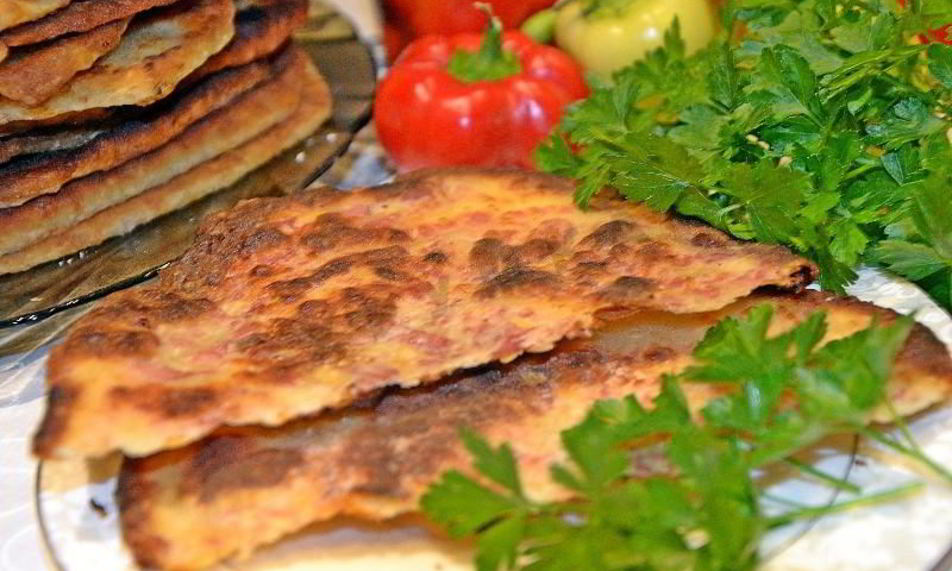 Рецепт сырные лепешки с ветчиной