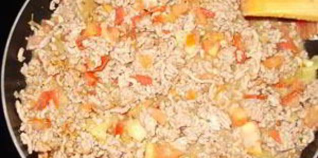 творожные лепешки с мясной начинкой