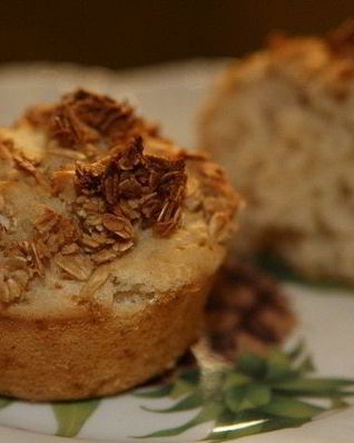 Банановые маффины с овсяными хлопьями и медом