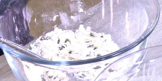 чечевичные маффины с семечками и миндалем