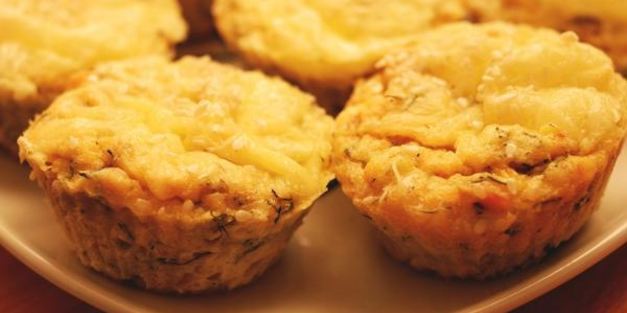картофельные маффины с лососем и зеленью