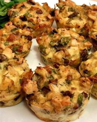 Куриные маффины с грибами и копченым сыром