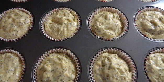 лимонно-маковые маффины на йогурте