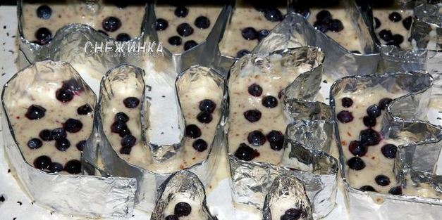 маффины с черникой и миндалем