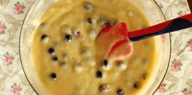 маффины с черной смородиной