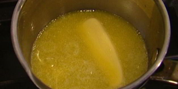 маффины с гречневыми хлопьями и вишней