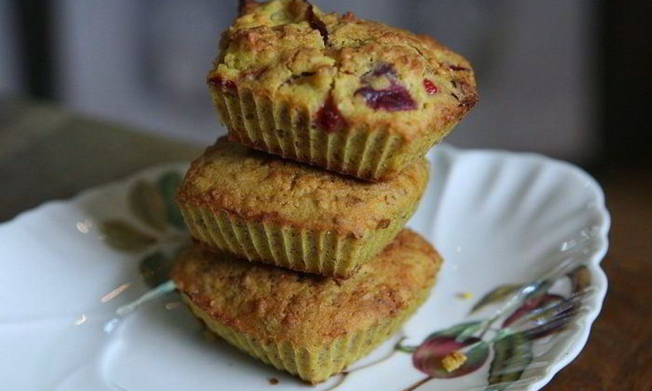 Рецепт маффины с хлопьями и сливами