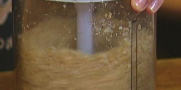 маффины с хлопьями и сливами