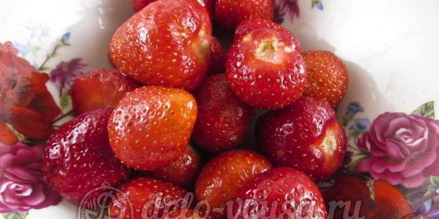 маффины с клубникой