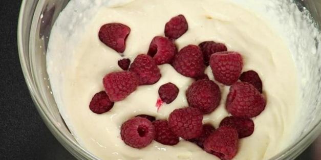 маффины с кремом и шоколадом