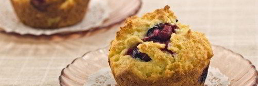 Маффины с пахтой и ягодами