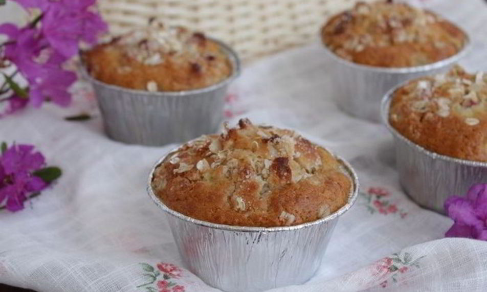 Рецепт маффины с ревенем и марципановым штрейзелем