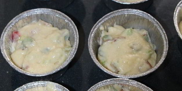 маффины с ревенем и марципановым штрейзелем