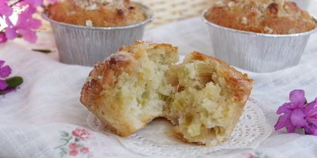 маффины с ревенем и марципановым штрейзелем