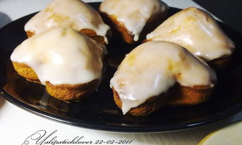 Рецепт маффины с цукатами в сахарной глазури