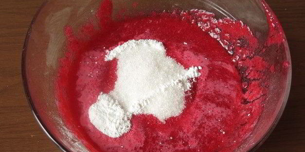 маффины со смородиновой заливкой