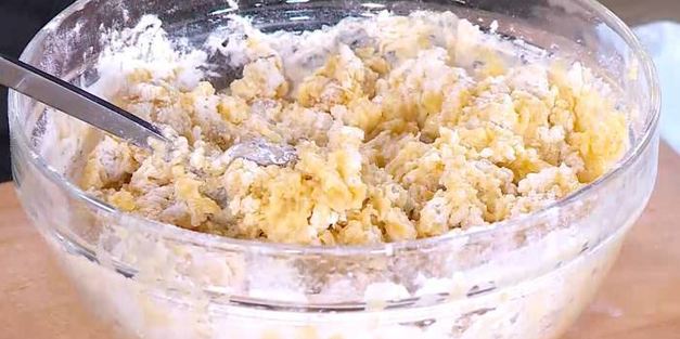 марципановые маффины с курагой